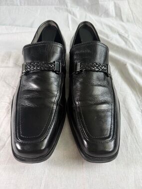Steve Madden Black Leather Braided Strap Slip-Ons